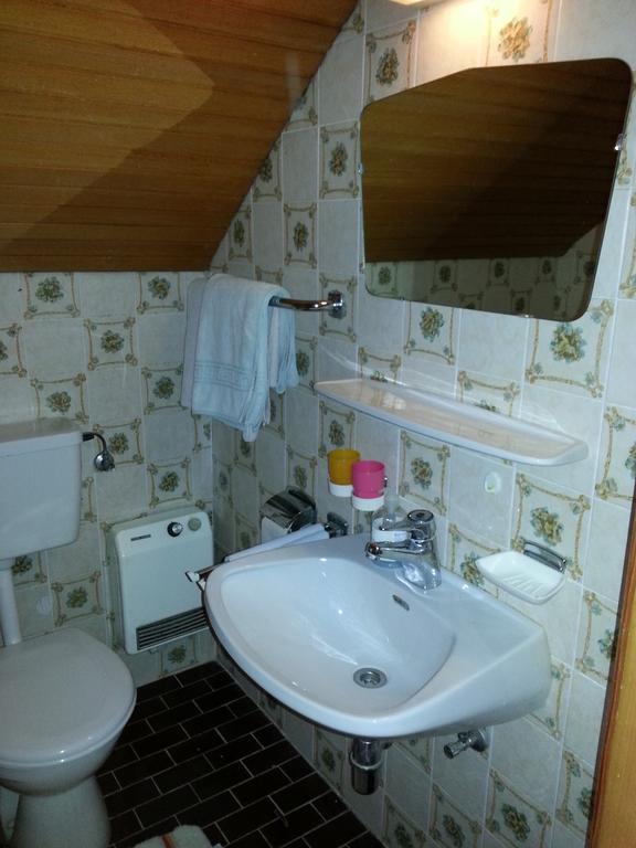 Haus Ellmaustein Bed & Breakfast Fuschl am See Room photo