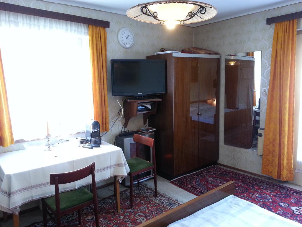 Haus Ellmaustein Bed & Breakfast Fuschl am See Exterior photo