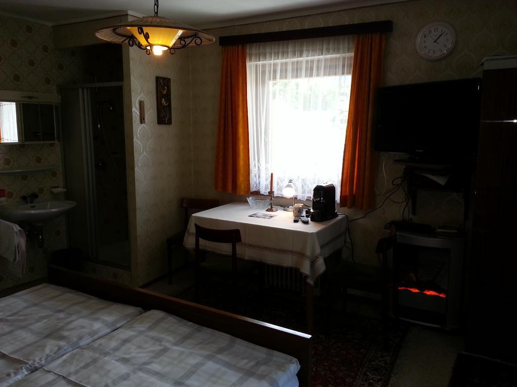 Haus Ellmaustein Bed & Breakfast Fuschl am See Exterior photo